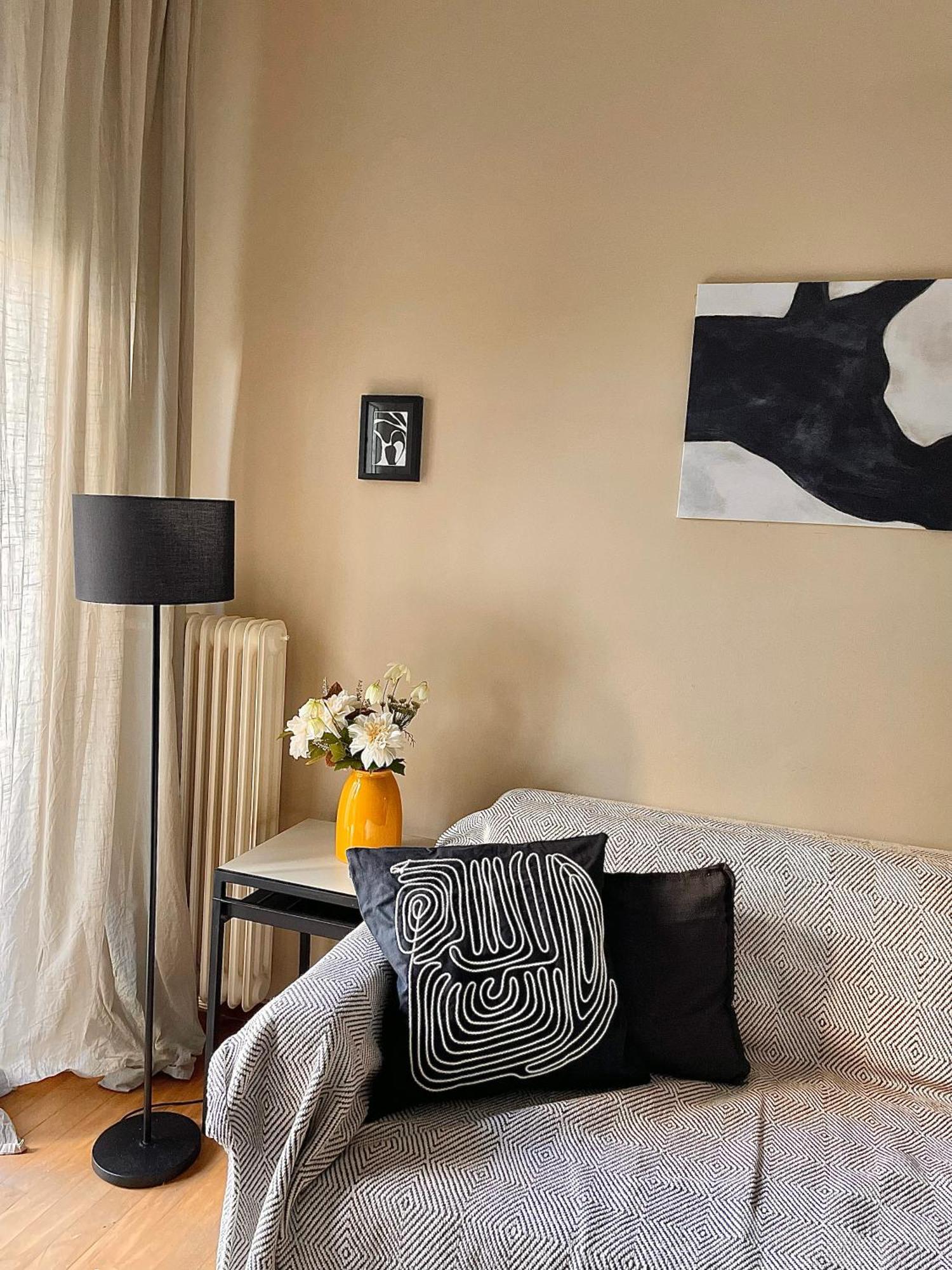 Comfy And Spacious Two Bedroom Apartment With Balcony Aten Exteriör bild